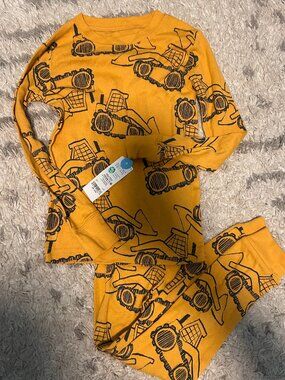 3/$15 🟣 NWT Carters toddler boys pj set, size 4T
